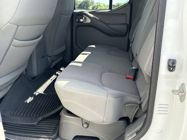 Used 2020 Nissan Frontier SV w/ Midnight Edition Floor Mats AWD/4WD image 22