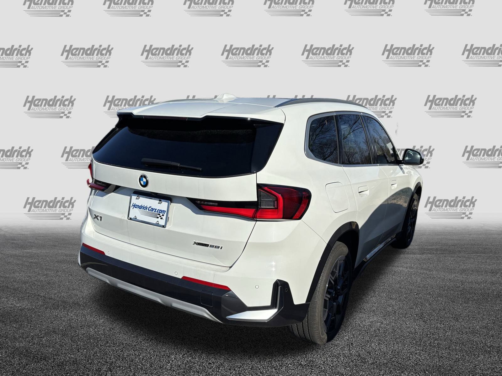 Used 2023 BMW X1 xDrive28i w/ Premium Package image 10