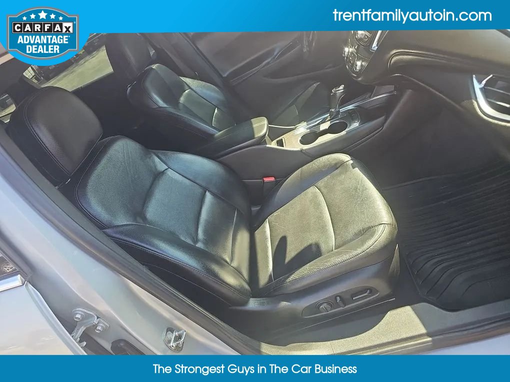 Used 2017 Chevrolet Malibu LT w/ Leather Package image 45