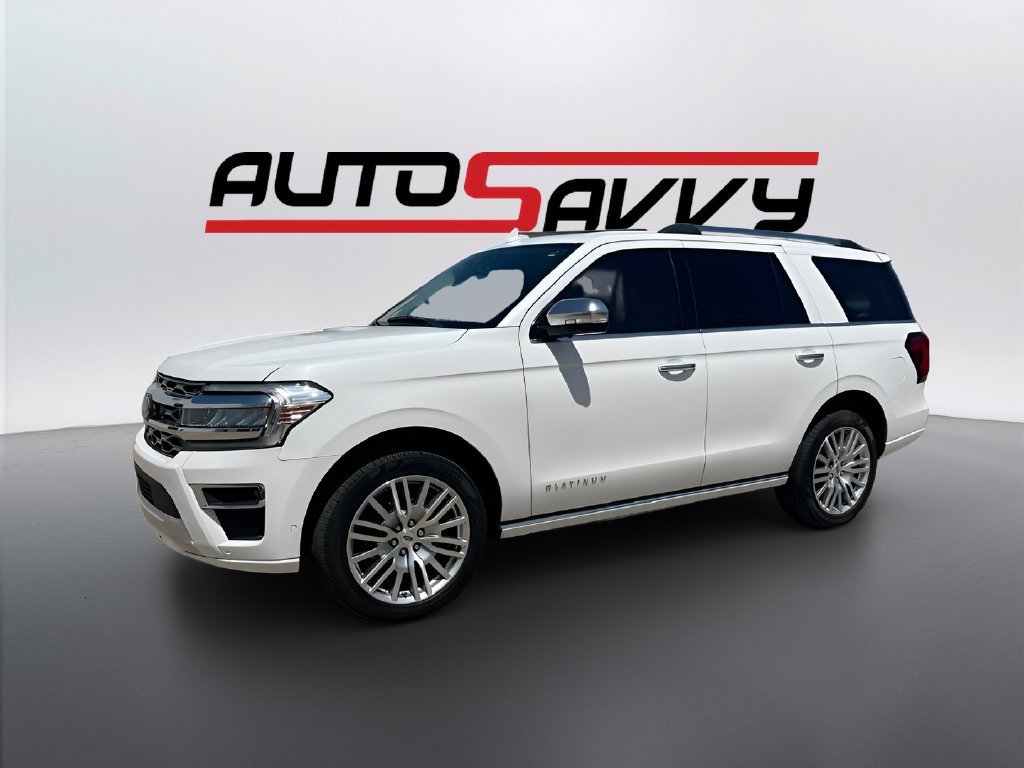 Used 2024 Ford Expedition Platinum RWD image 3