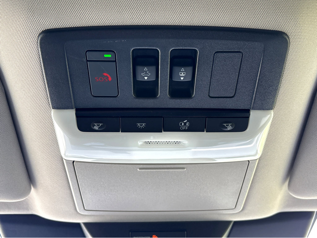 Certified 2025 Nissan Pathfinder Platinum image 34