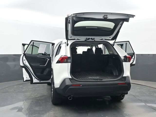 Used 2025 Toyota RAV4 LE image 36