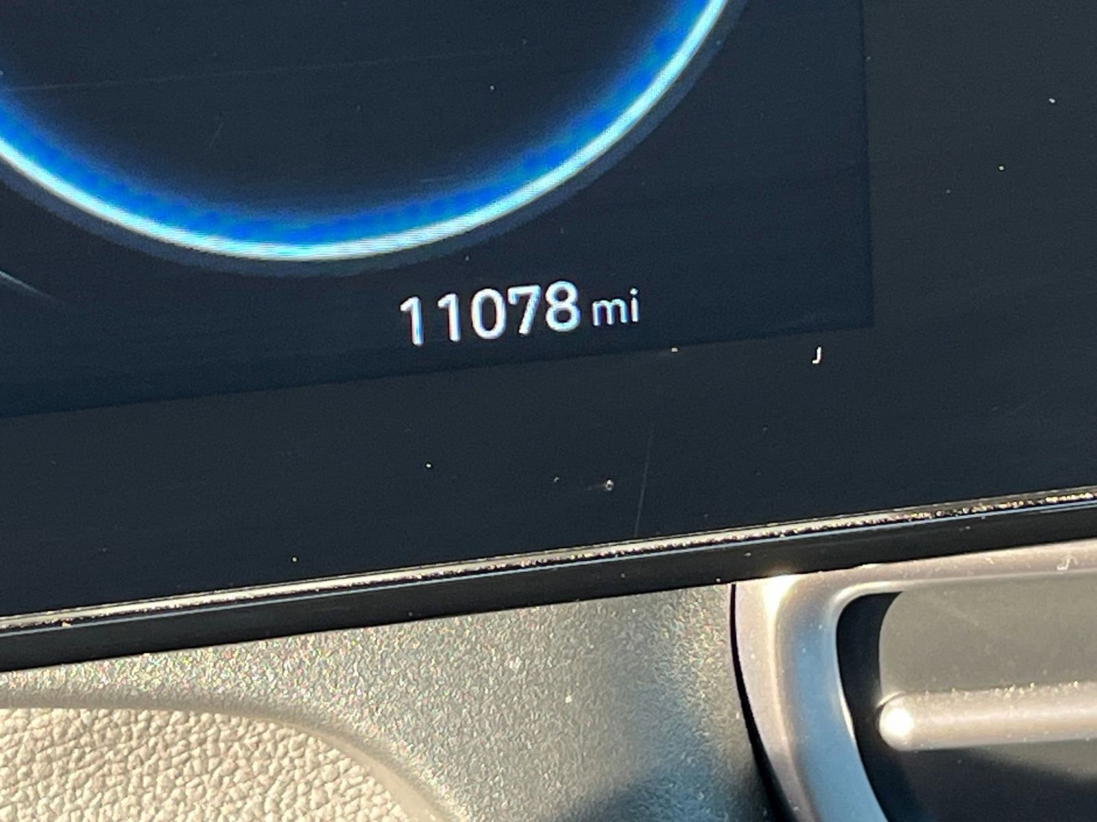 Used 2025 Hyundai Elantra Limited image 40