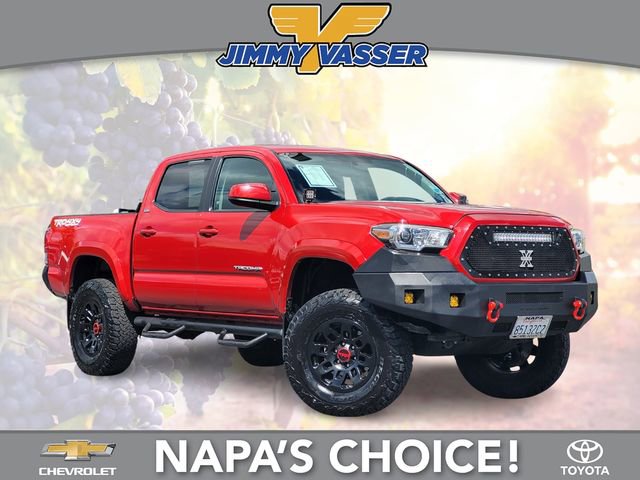 Used 2017 Toyota Tacoma SR5 w/ Tow Package AWD/4WD image 1