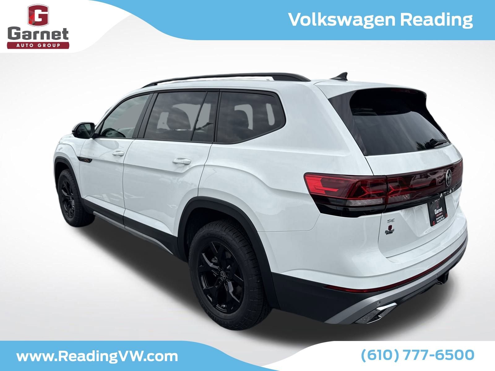 New 2025 Volkswagen Atlas Peak Edition SE image 3