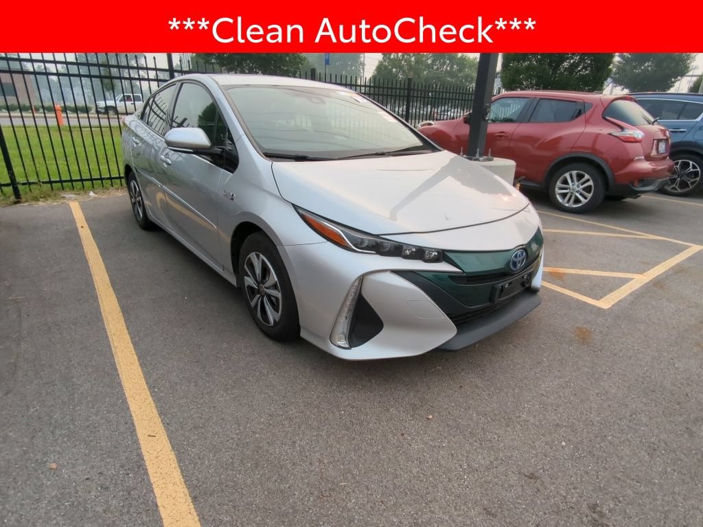 Used 2018 Toyota Prius Prime Plus w/ Protection Package FWD image 3