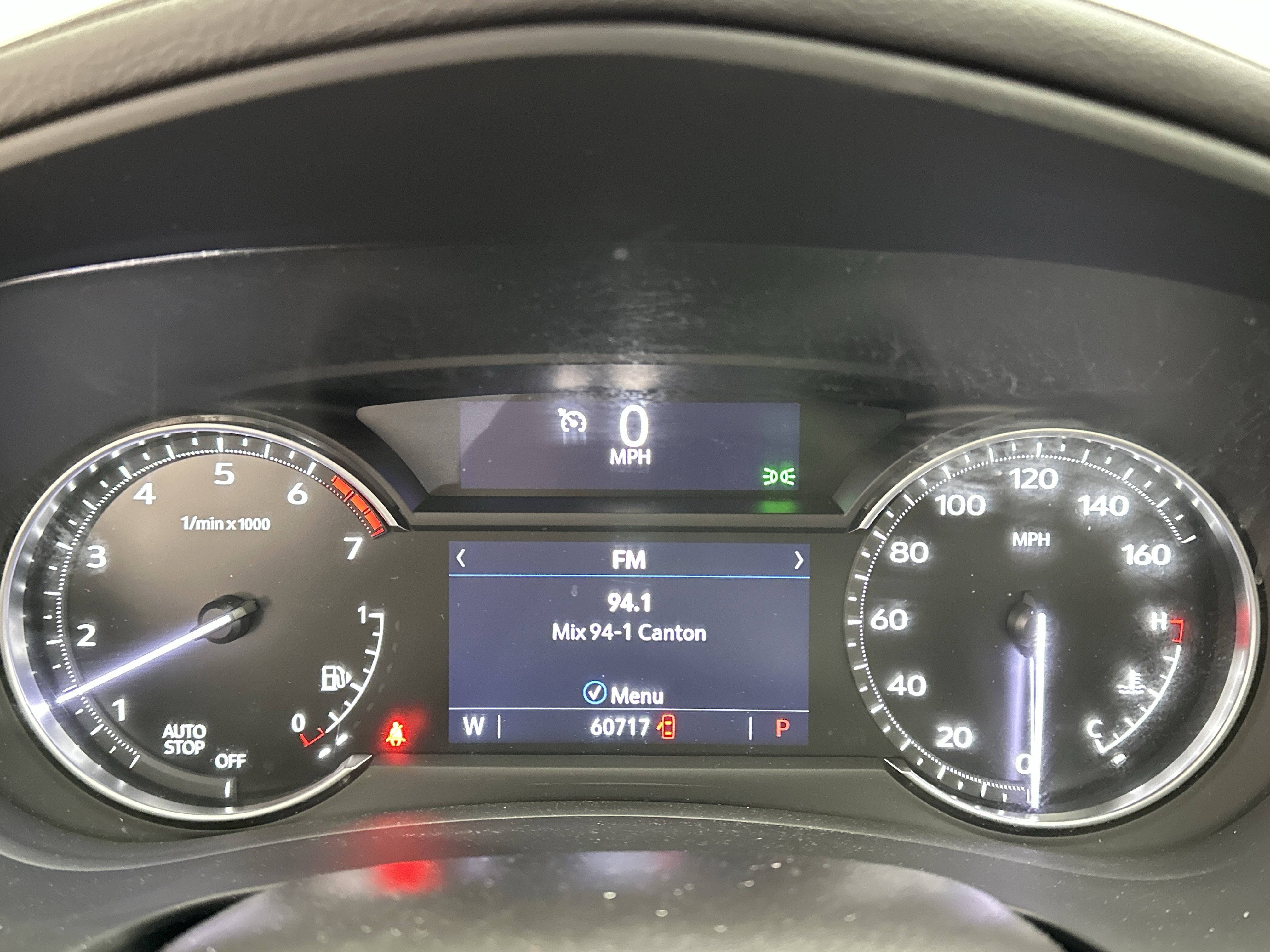 Used 2023 Cadillac XT4 Luxury w/ Cold Weather Package image 27