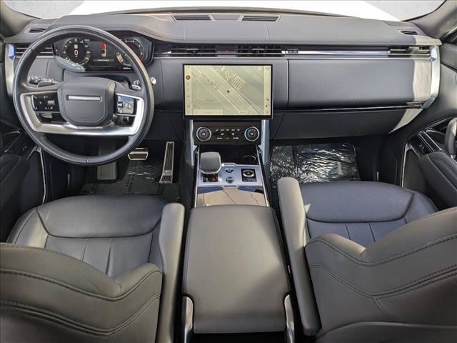 Used 2023 Land Rover Range Rover Long Wheelbase SE AWD/4WD image 18