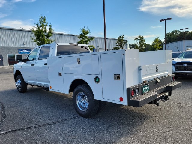 New 2027 RAM 3500 Tradesman w/ Chrome Appearance Group A AWD/4WD image 4