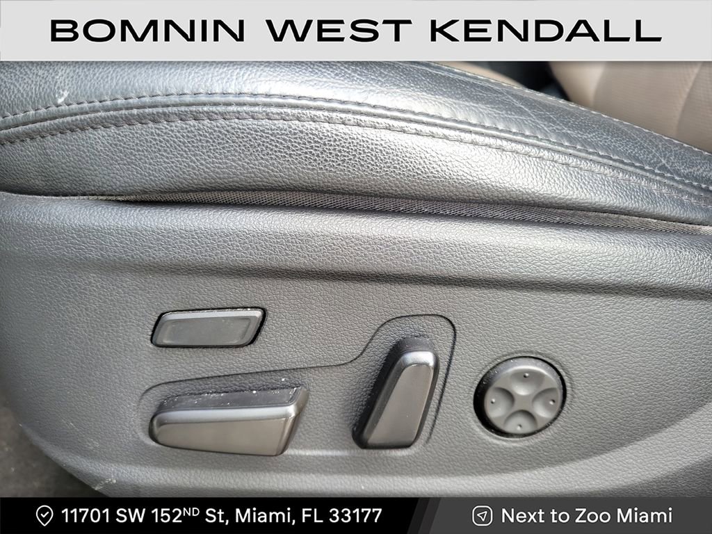 Used 2020 Hyundai Santa Fe Limited w/ Cargo Package image 9