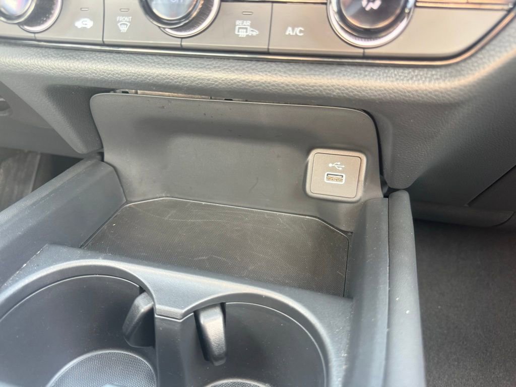 Used 2025 Honda HR-V Sport image 23