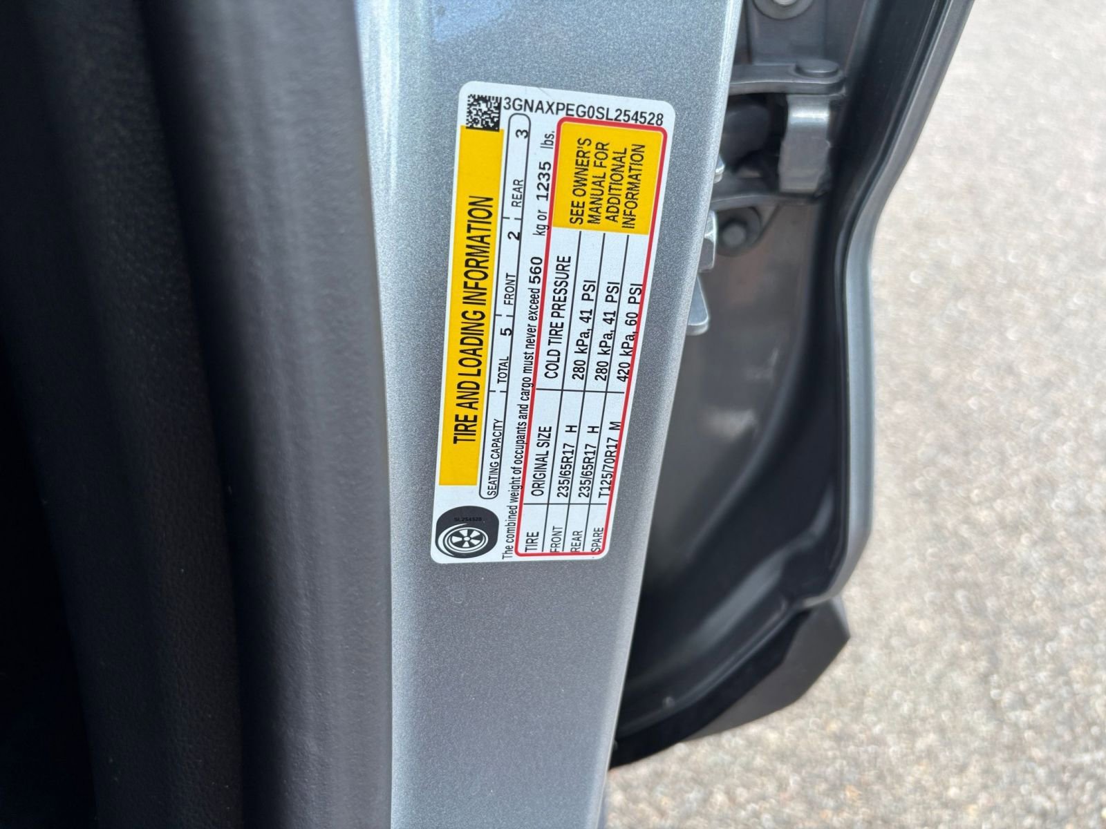 Used 2025 Chevrolet Equinox LT AWD/4WD image 28