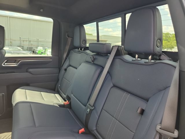 Certified 2025 Chevrolet Silverado 2500 High Country w/ Technology Package AWD/4WD image 13