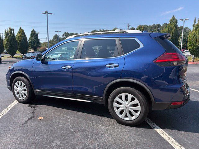 Used 2017 Nissan Rogue S w/ S Appearance Package AWD/4WD image 9