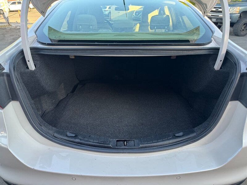 Used 2018 Ford Fusion Platinum FWD image 46