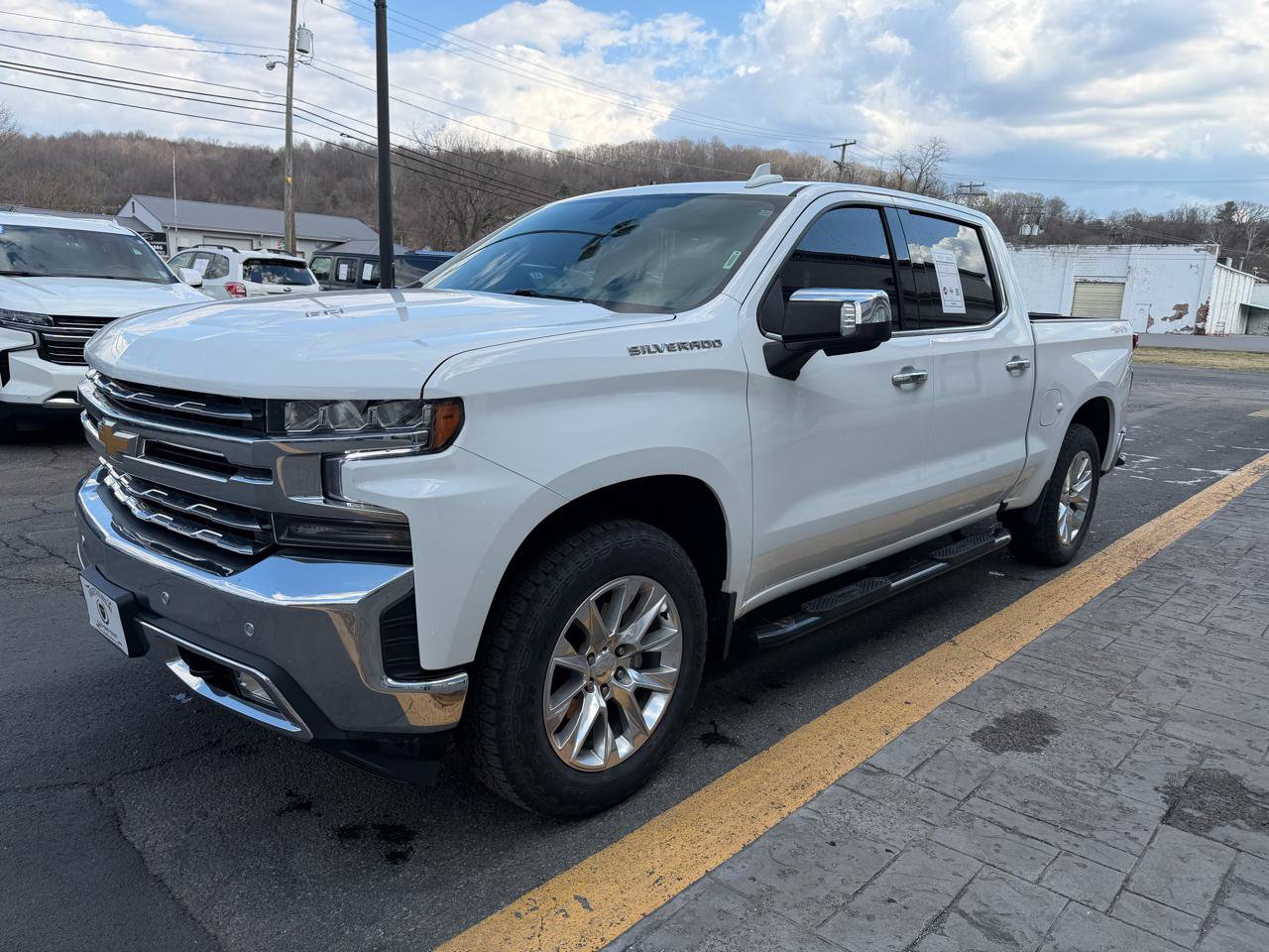 Used 2021 Chevrolet Silverado 1500 LTZ AWD/4WD image 4