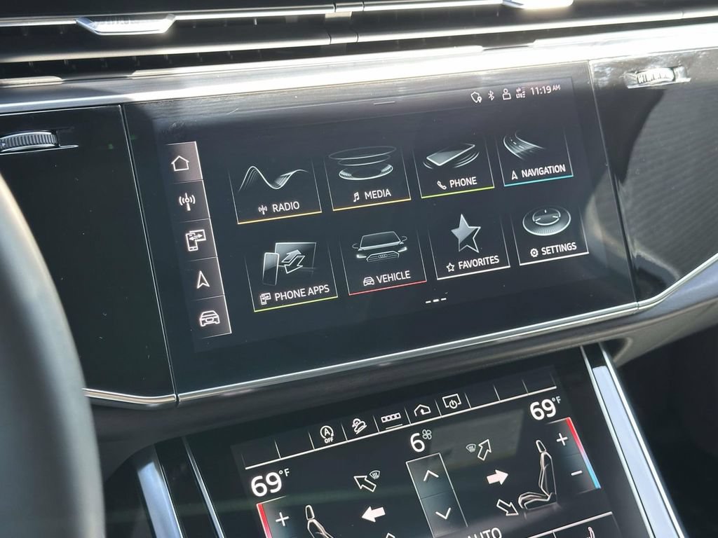 Used 2023 Audi Q7 2.0T Premium w/ Convenience Package AWD/4WD image 27