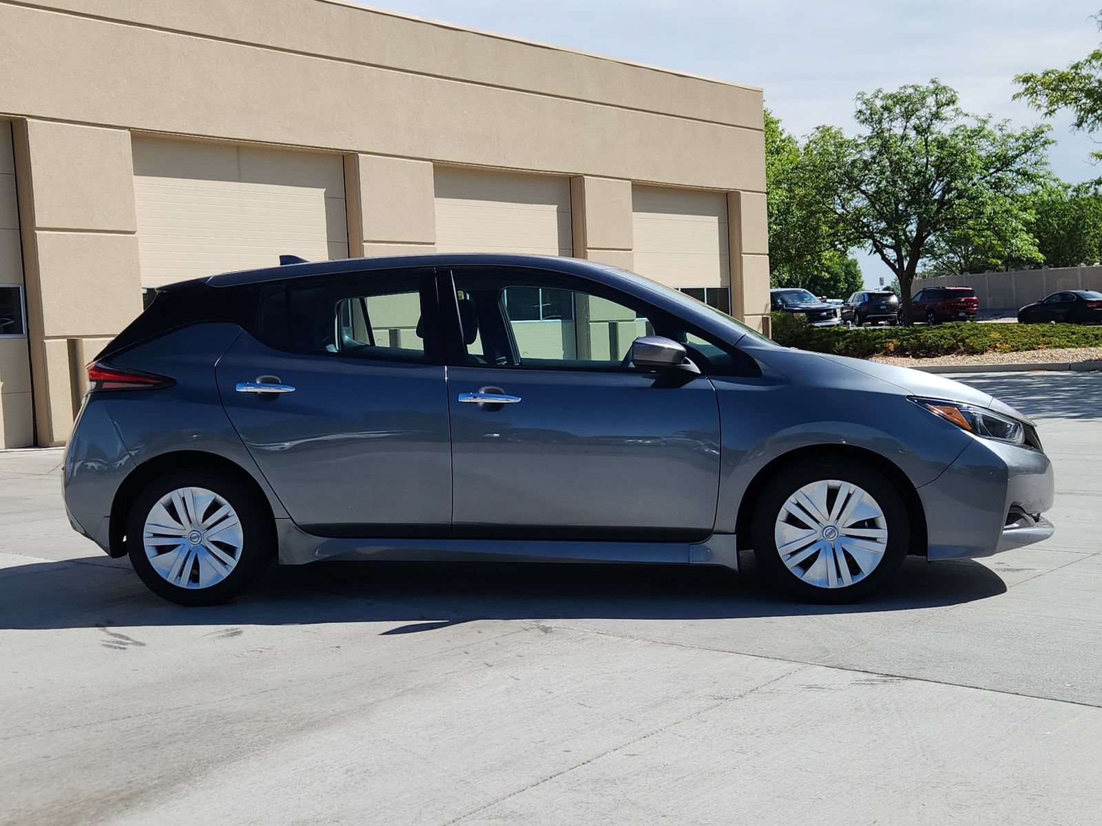 Used 2025 Nissan Leaf S FWD image 6