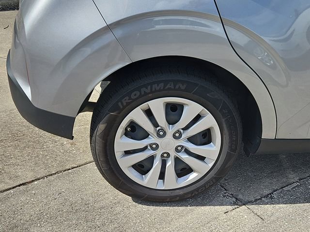 Used 2023 Kia Soul LX FWD image 5