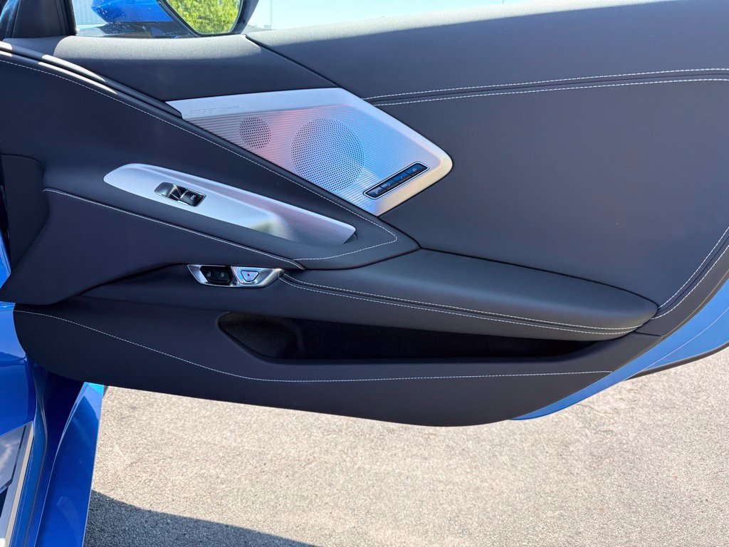 Used 2024 Chevrolet Corvette Stingray Preferred Cpe w/ Z51 Performance Package RWD image 7