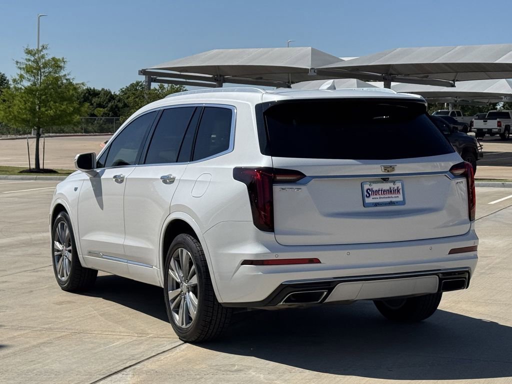 Used 2020 Cadillac XT6 Premium Luxury FWD image 4