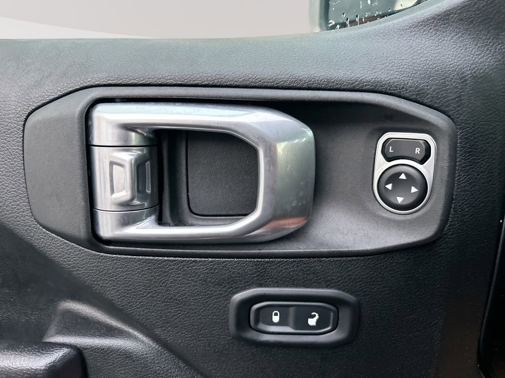Used 2020 Jeep Wrangler Unlimited Sport S AWD/4WD image 27