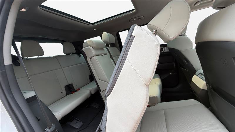 Used 2026 Hyundai Santa Fe Limited FWD image 24