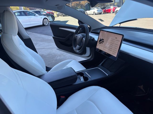 Used 2022 Tesla Model 3 Long Range AWD/4WD image 19