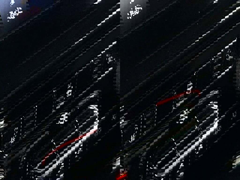 New 2025 Jeep Grand Cherokee L Laredo image 37