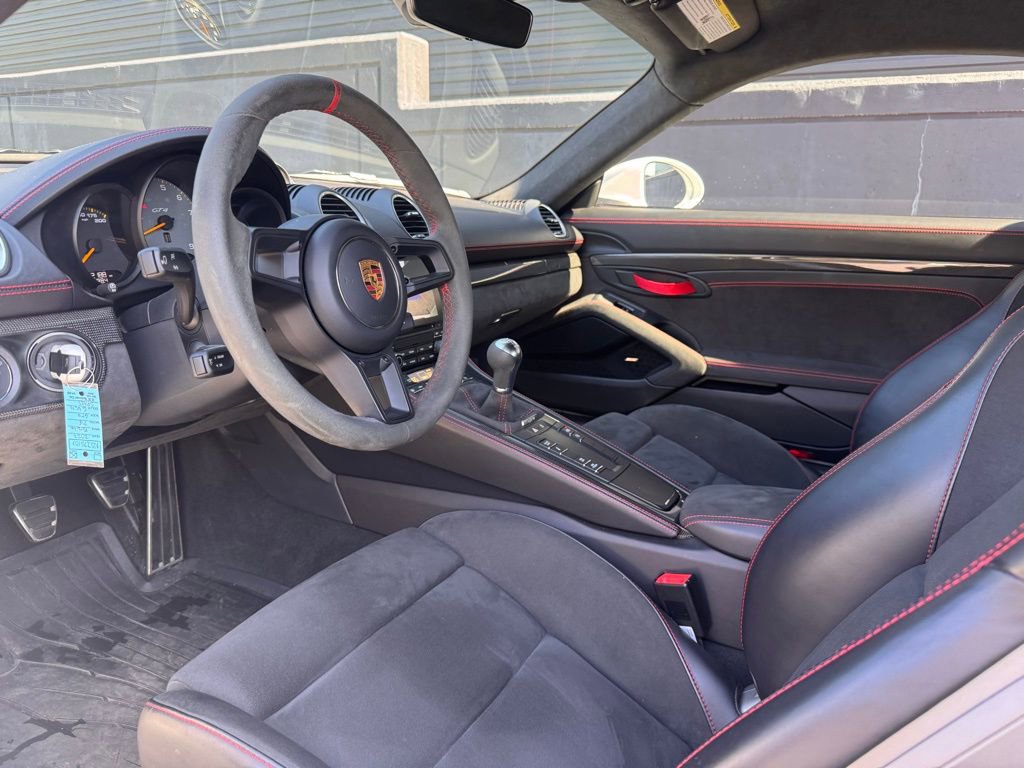 Certified 2022 Porsche 718 Cayman GT4 image 15
