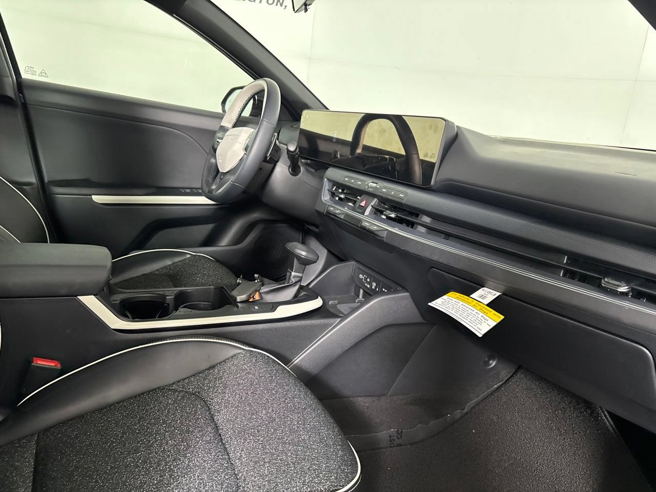 Used 2025 Kia K4 GT-Line FWD image 31