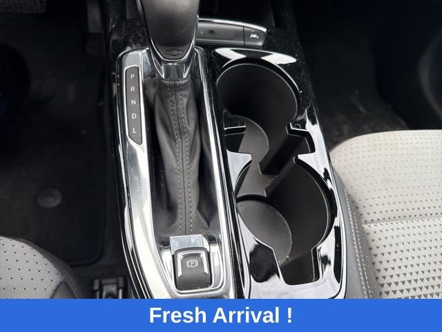 Used 2025 Chevrolet Trax LT w/ LT Convenience Package FWD image 8