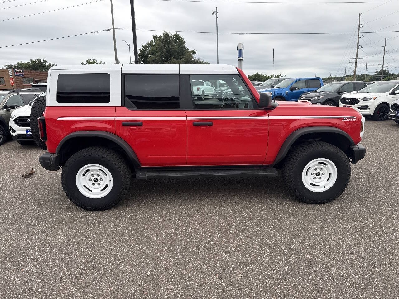 Certified 2023 Ford Bronco Heritage Edition AWD/4WD image 8