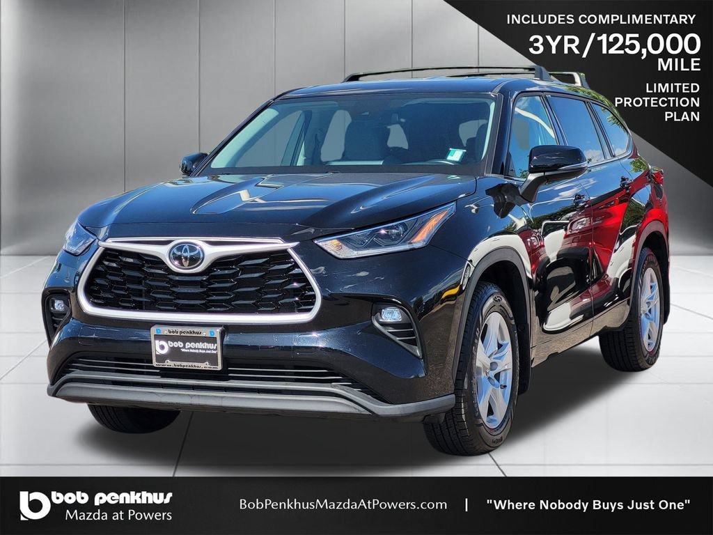 Used 2021 Toyota Highlander LE AWD/4WD image 23
