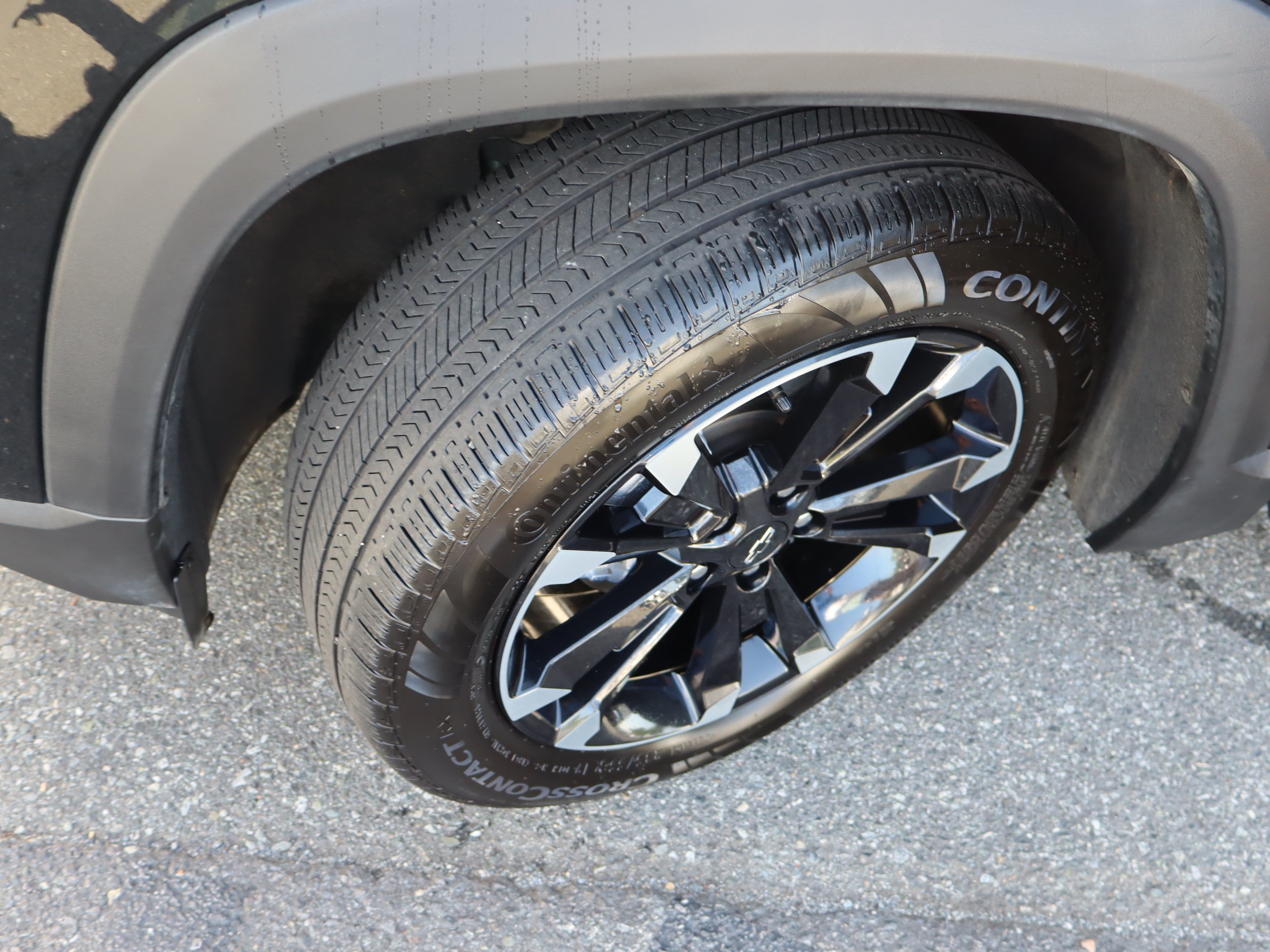 Used 2025 Chevrolet Equinox RS w/ Convenience Package III FWD image 42