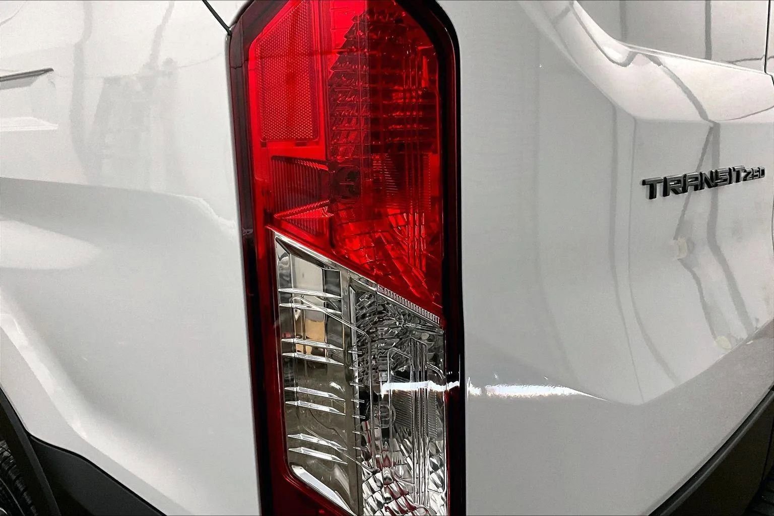 New 2026 Ford Transit 250 148 Medium Roof image 28