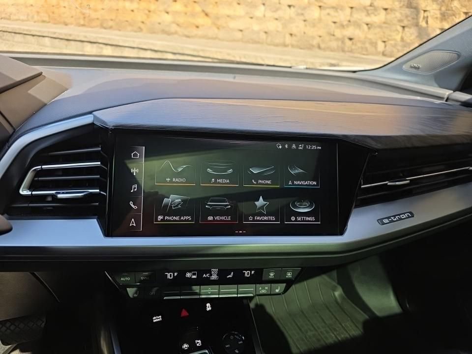 Used 2023 Audi Q4 e-tron Premium Plus image 10