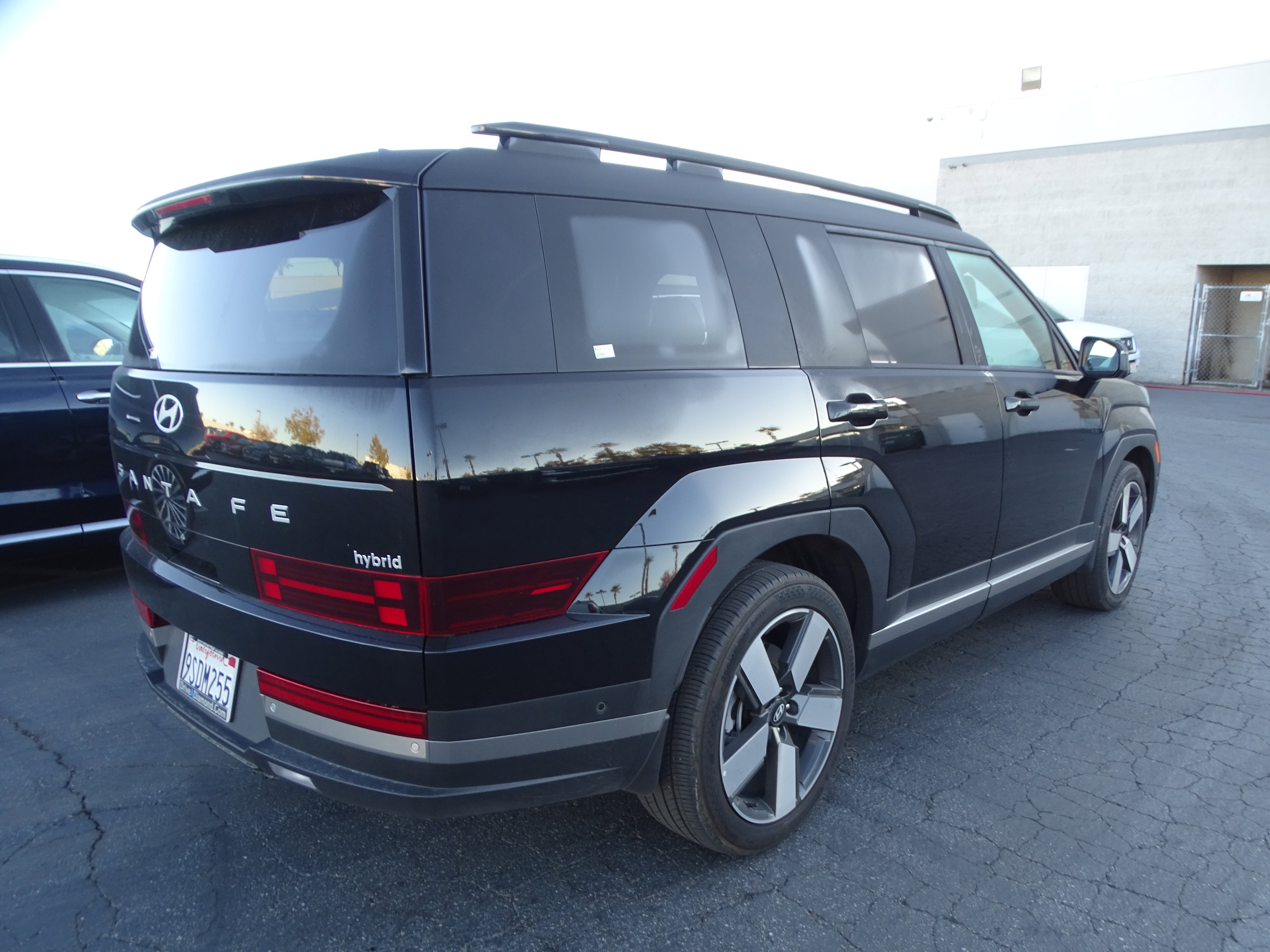 Used 2024 Hyundai Santa Fe Limited image 3