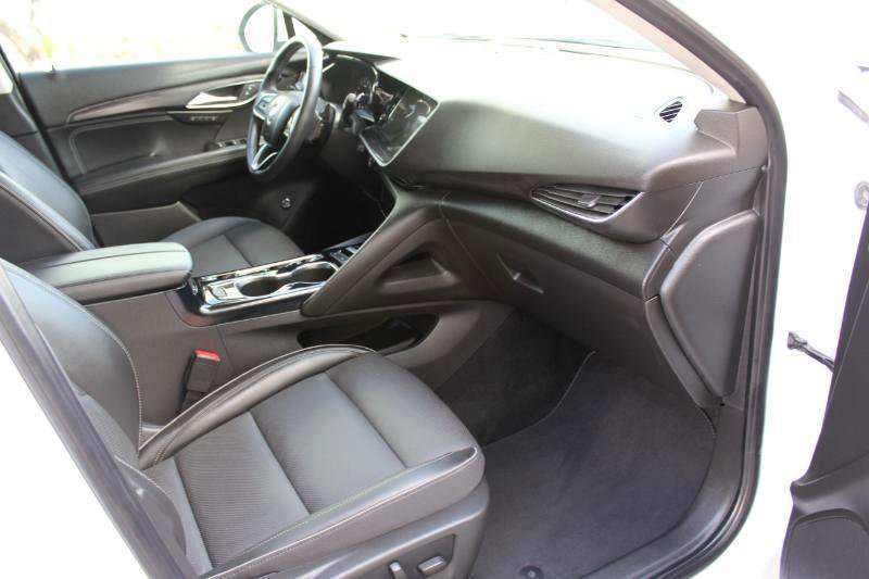 Used 2023 Buick Envision Essence FWD image 21