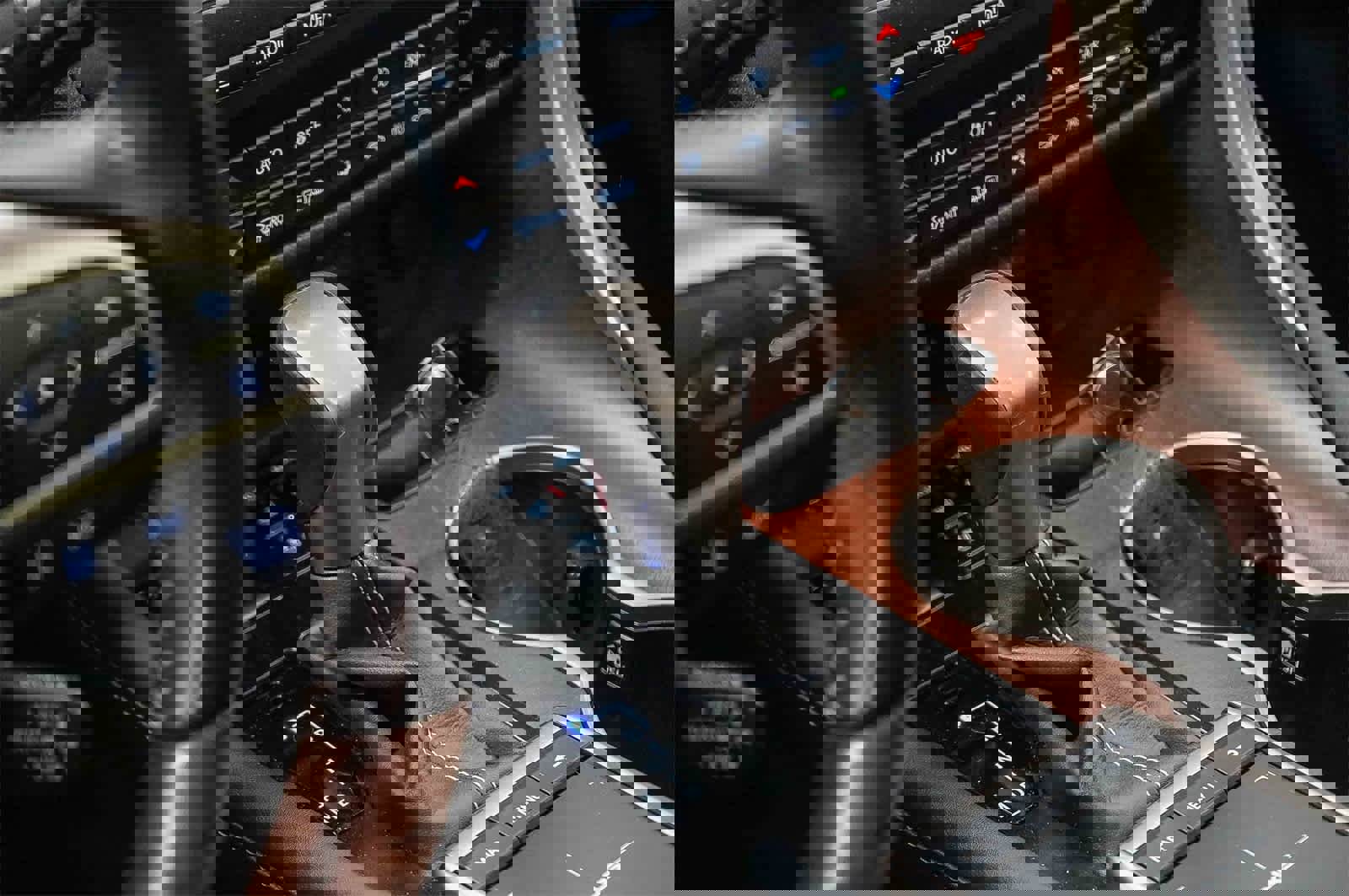 Used 2022 Lexus RX 350L FWD w/ Premium Package image 24