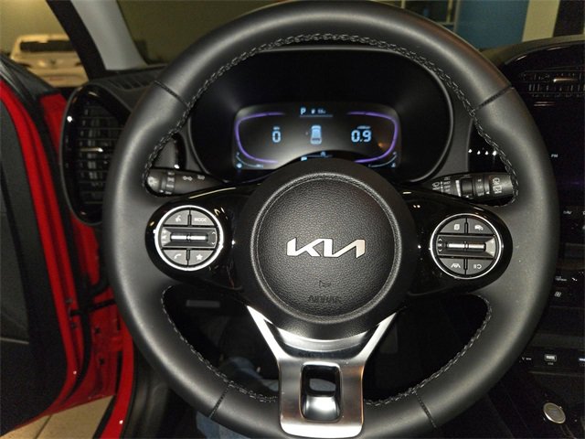 Used 2025 Kia Soul EX image 14