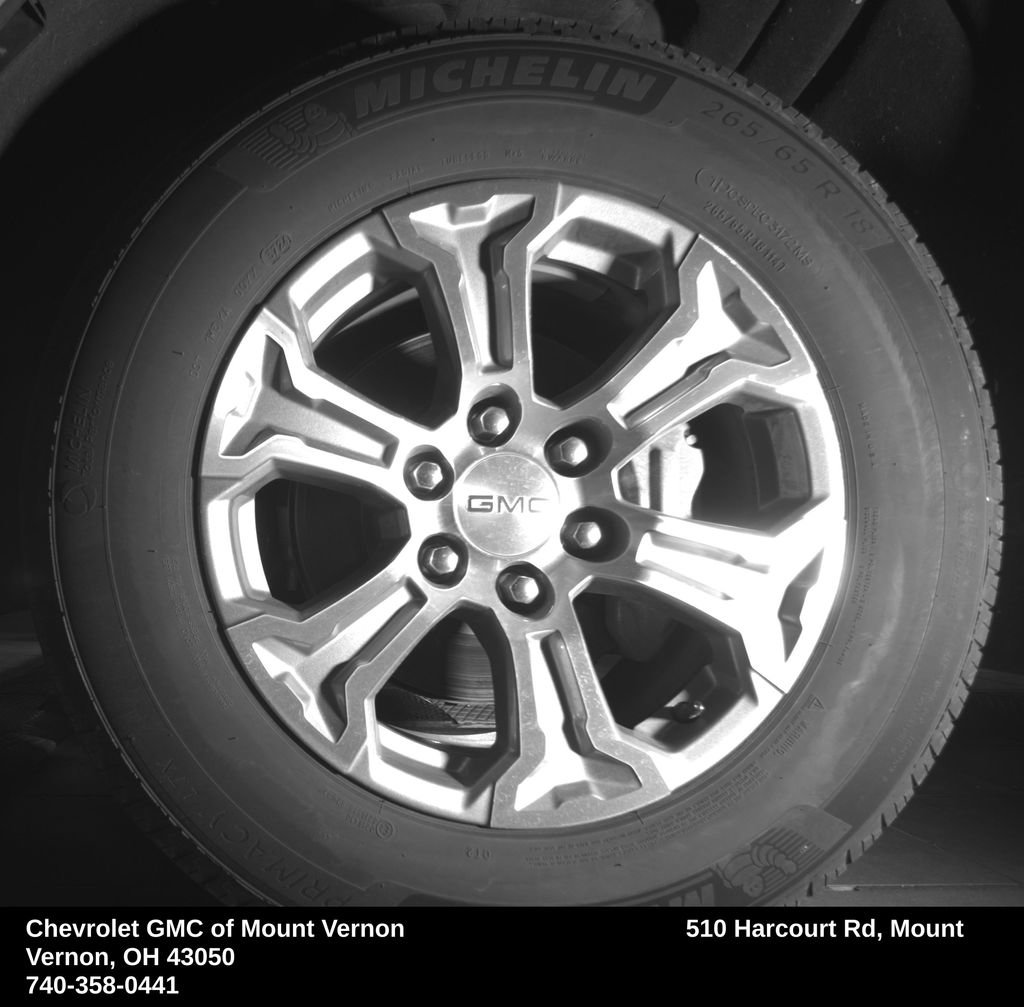 Used 2025 GMC Sierra 1500 SLT AWD/4WD image 11