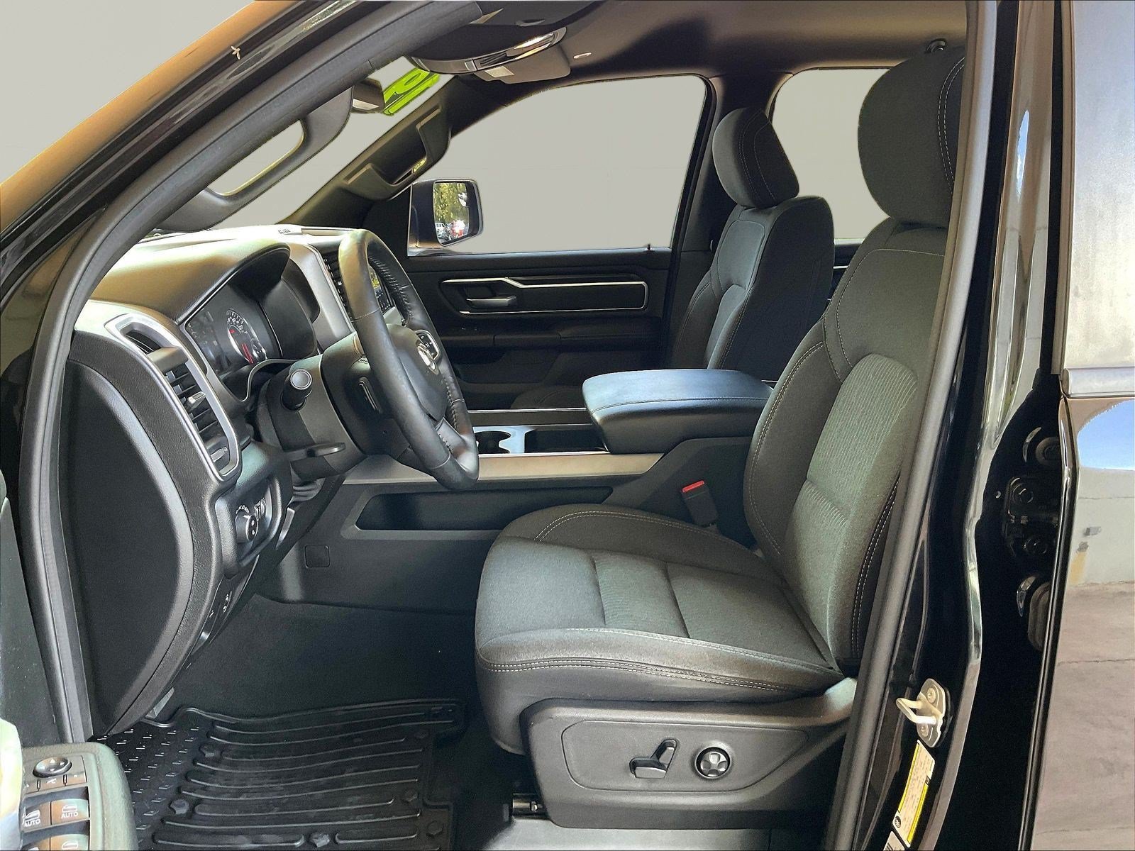 Used 2019 RAM 1500 Big Horn AWD/4WD image 22