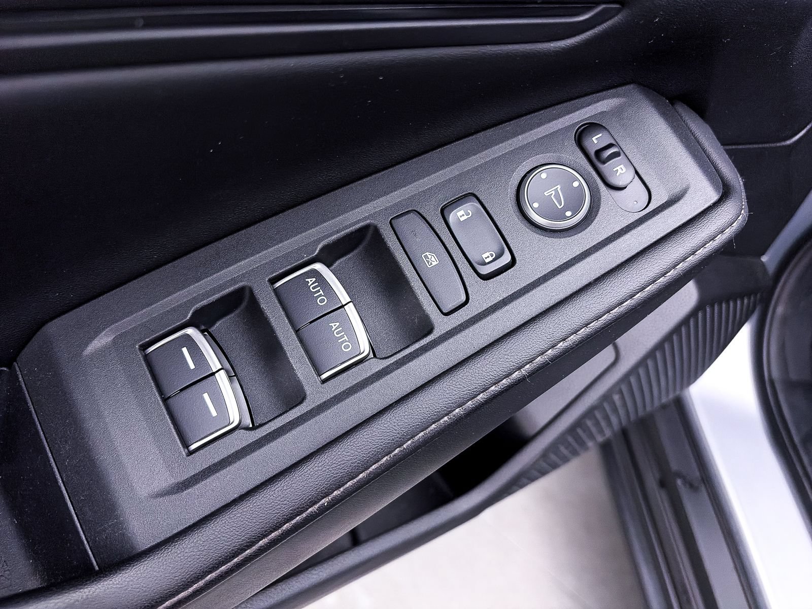Used 2023 Honda Accord Sport image 18