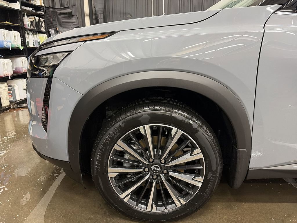 New 2026 Nissan Pathfinder Platinum image 10