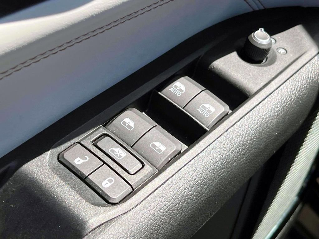 Certified 2022 Jeep Compass Limited image 16