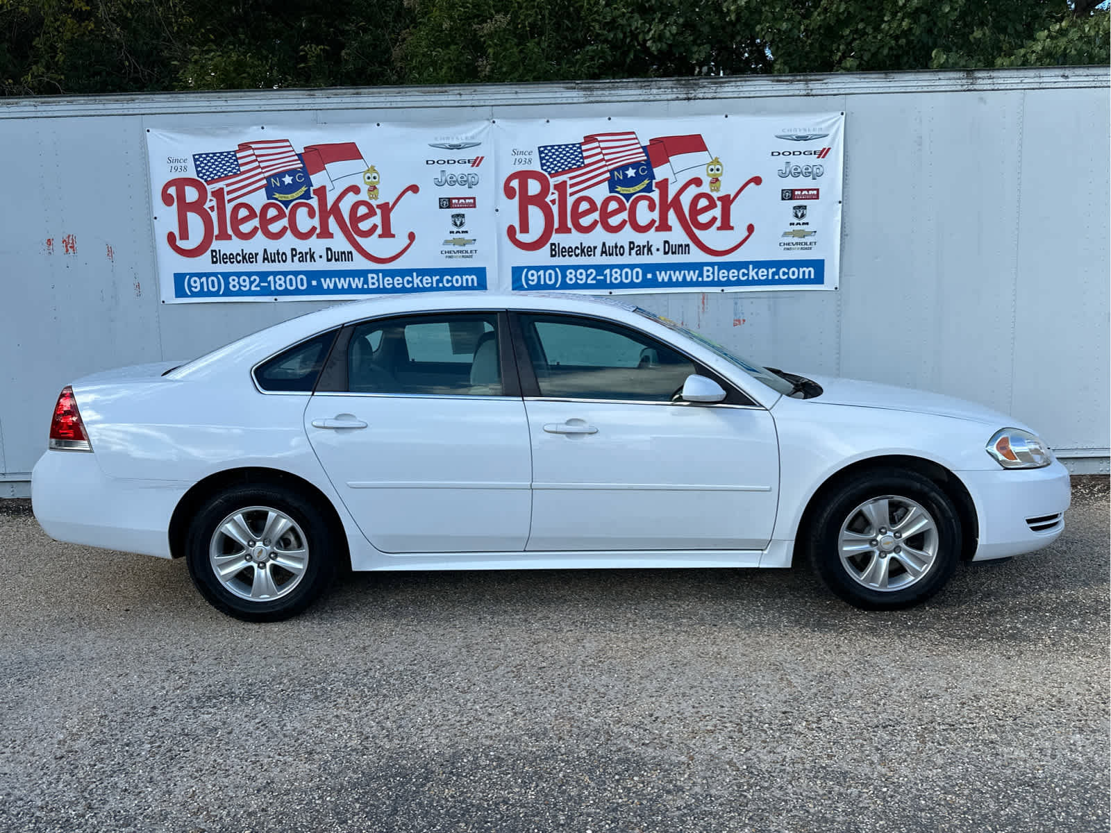Used 2016 Chevrolet Impala Limited LS image 2
