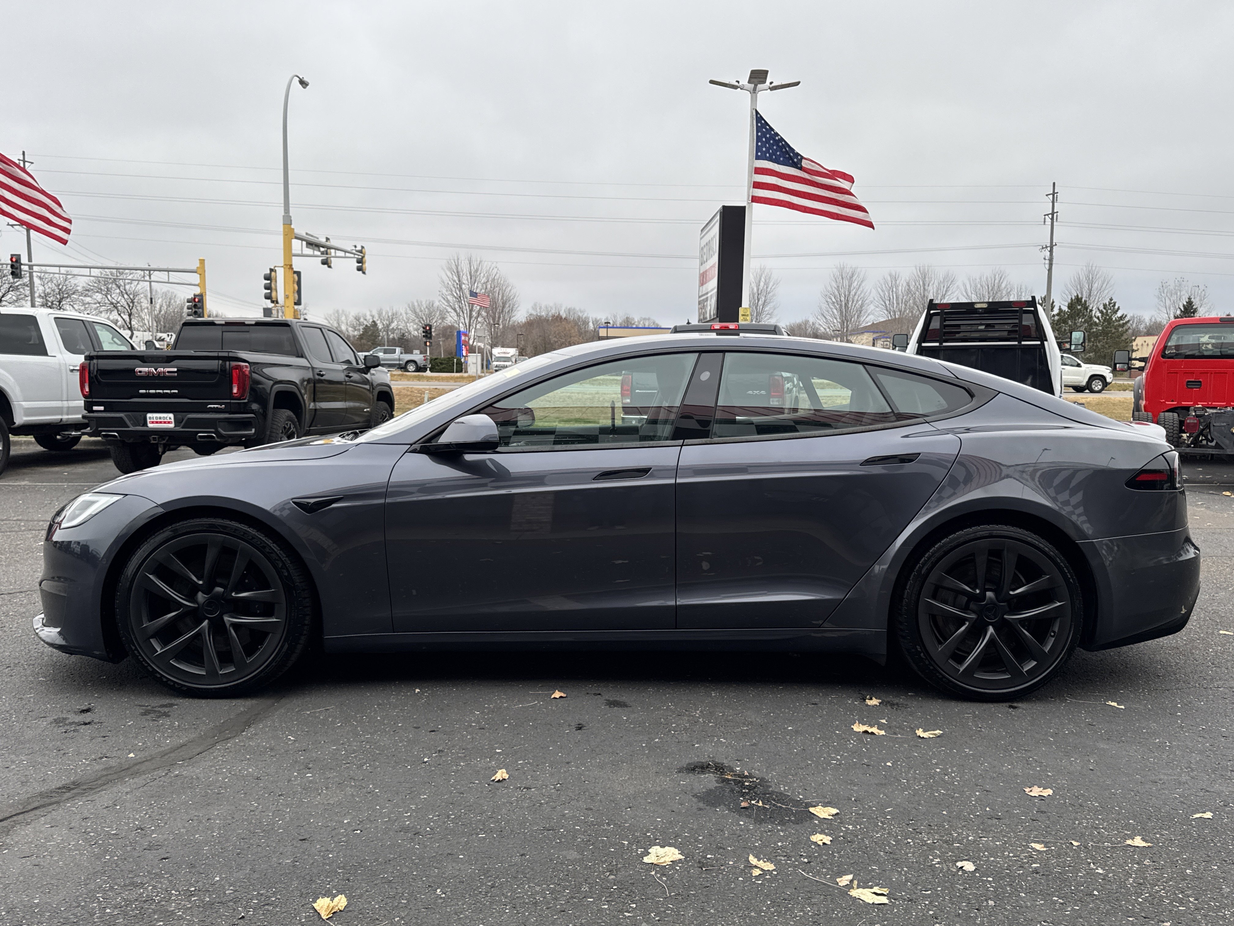 Used 2022 Tesla Model S image 4
