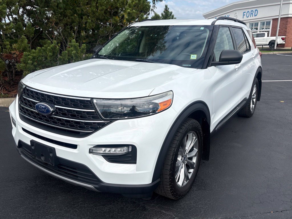 Used 2020 Ford Explorer XLT w/ Equipment Group 202A AWD/4WD image 1