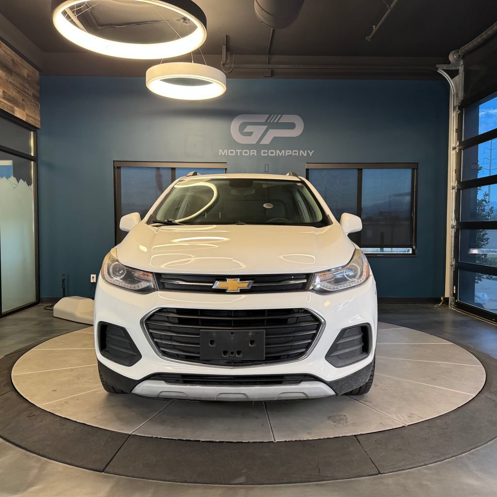 Used 2018 Chevrolet Trax LT w/ LT Convenience Package AWD/4WD image 8